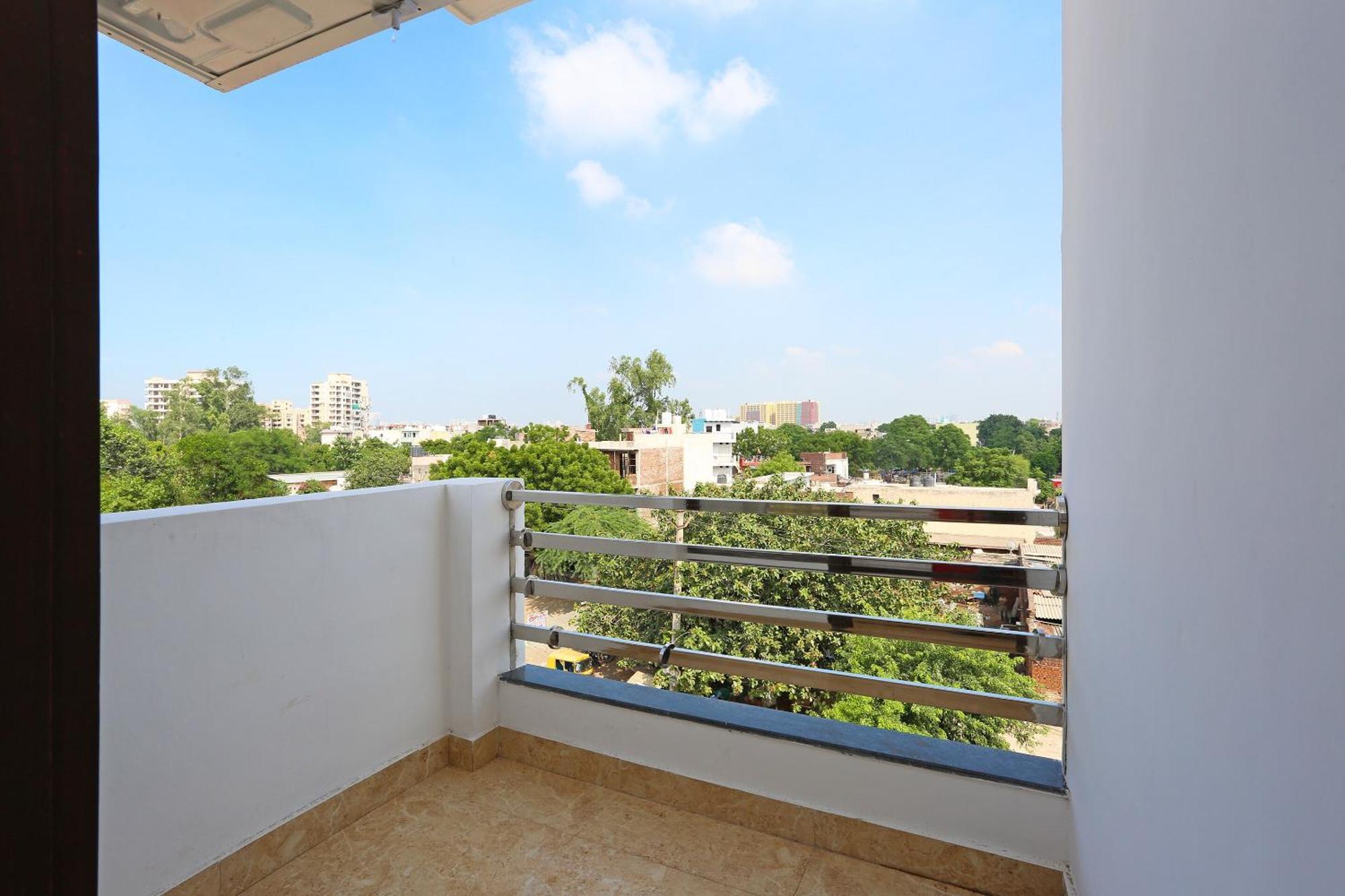 Hotel O Green Residency Near Appu Ghar Gurgaon Exterior foto